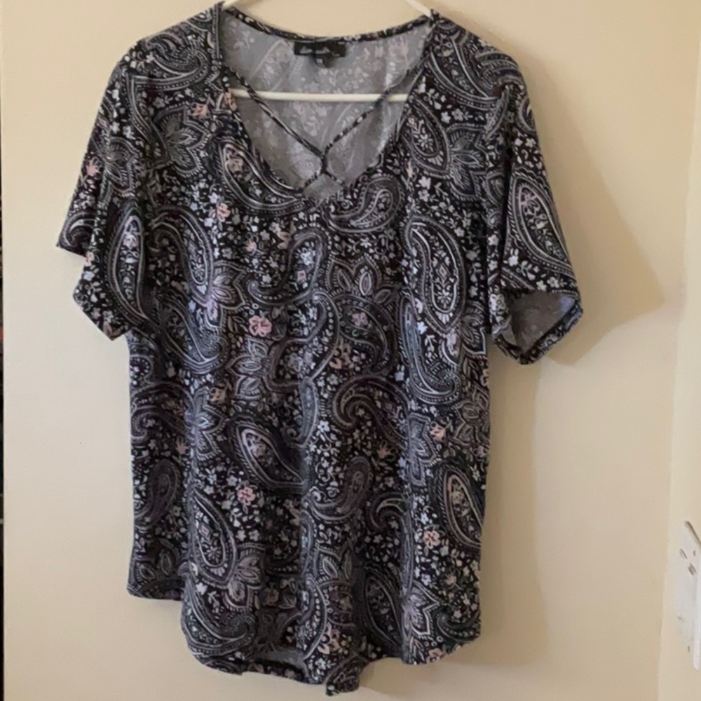 NWOT beautiful top!